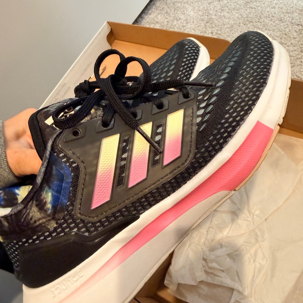 Adidas Women's Black and Pink Athletic Shoes